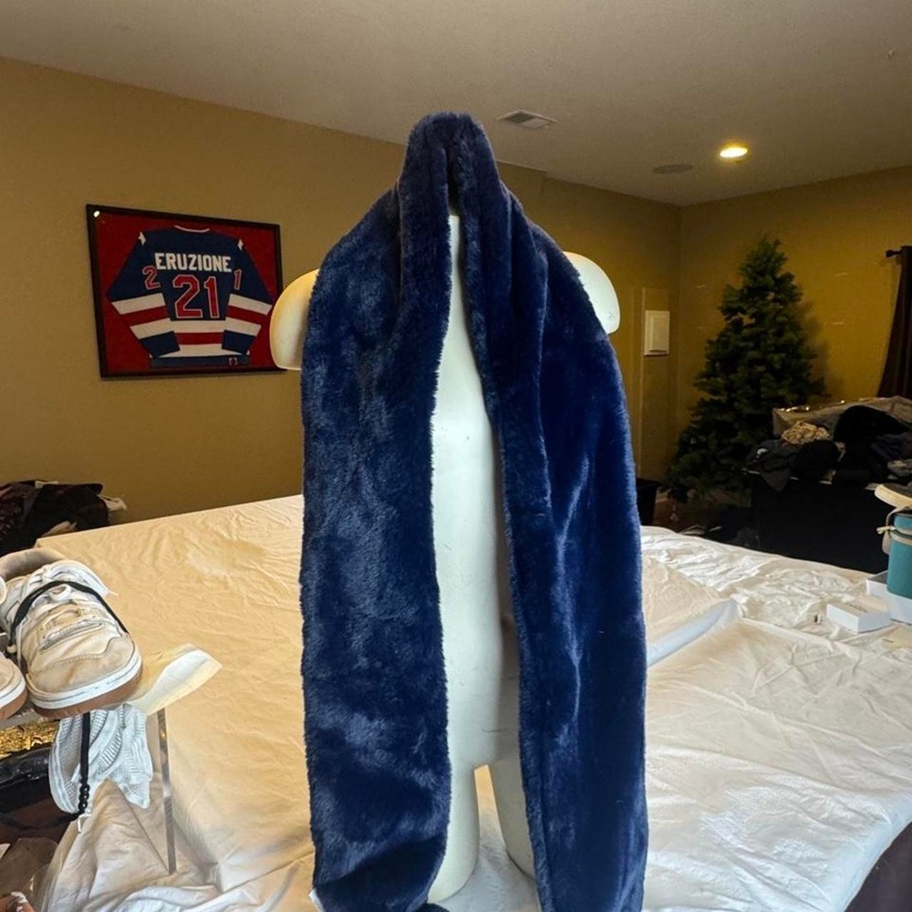 Minky Couture Navy Blue Plush Faux Fur Scarf Soft Luxury Winter Cozy